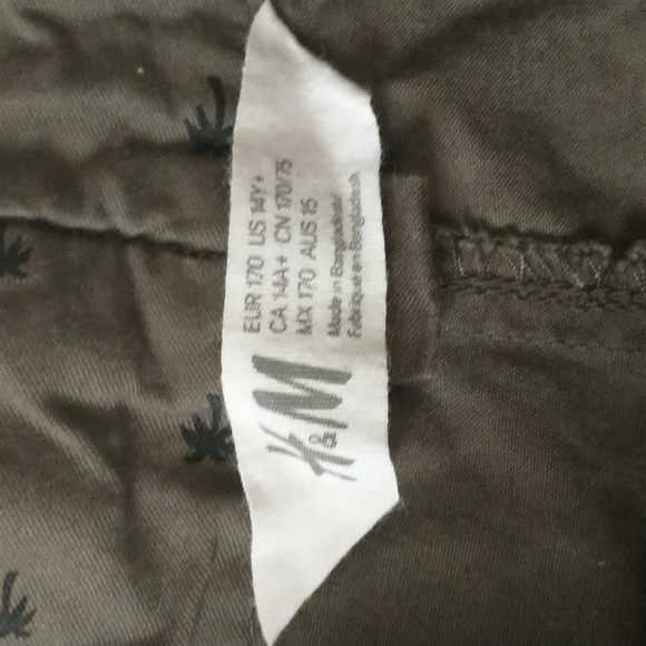 EUC H&M adjustable waist shorts, dark olive green w/black palm tree print - Picture 2 of 5